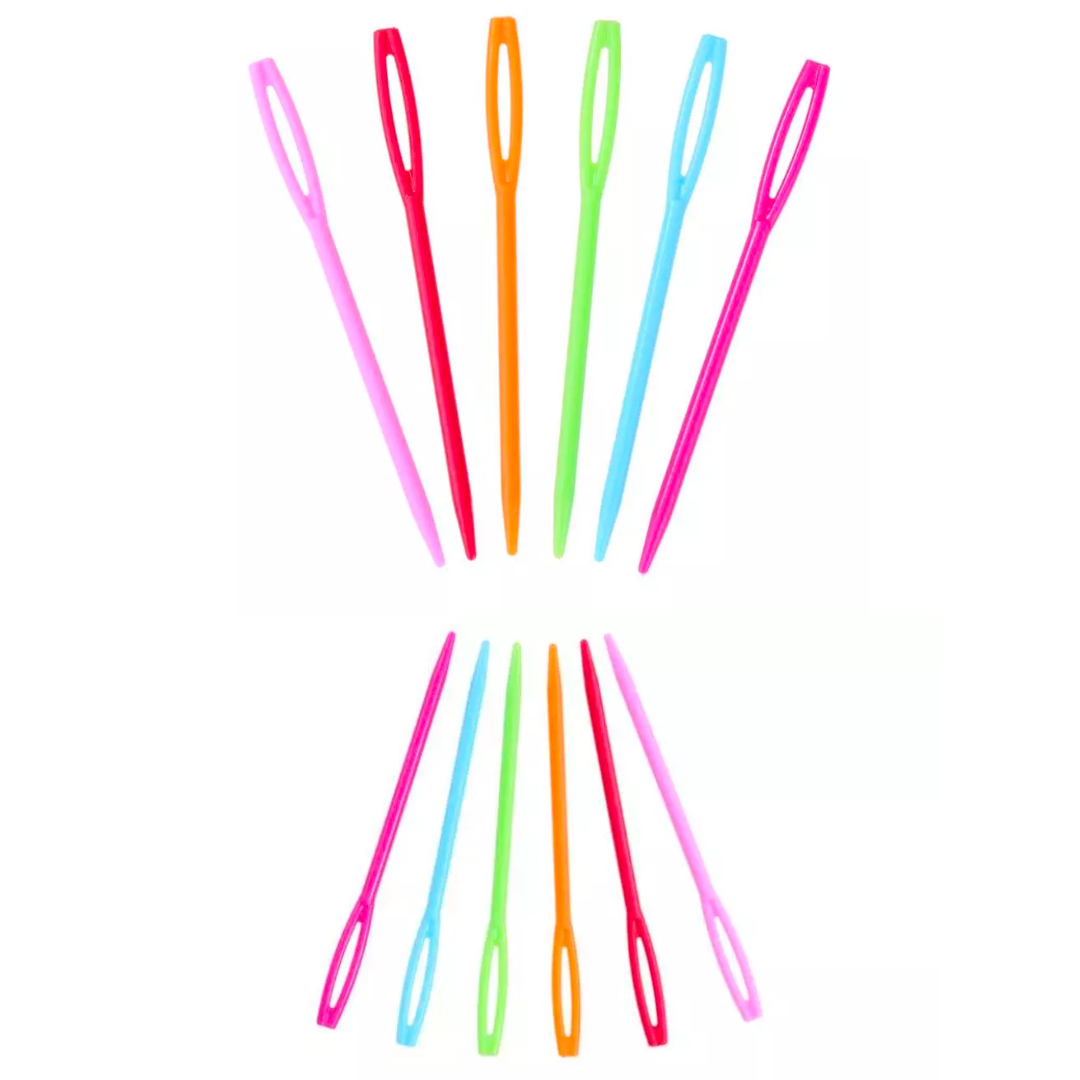 Twenty colorful, versatile Plastic Yarn Needles 20pcs arranged in a circular pattern on a white background.