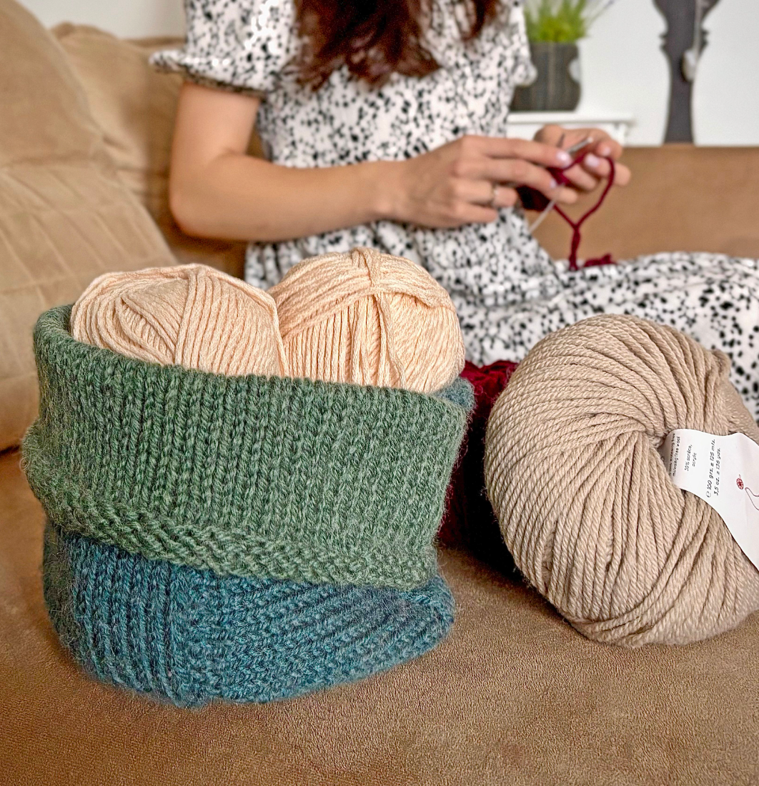 Two-Tone Storage Basket Knitting Pattern