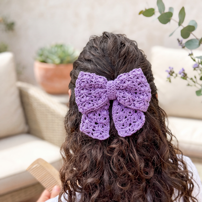 lily-bow-crochet-hair-clip-pattern