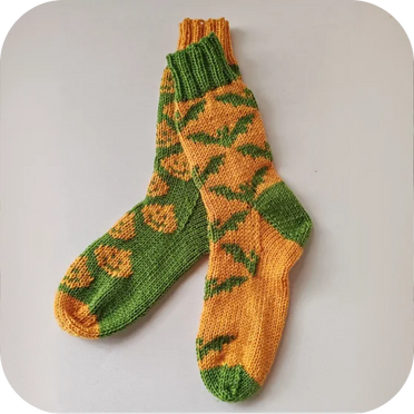 Halloween pattern project made with a Hooks & Needles box