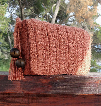 Textured Pouch Crochet Kit