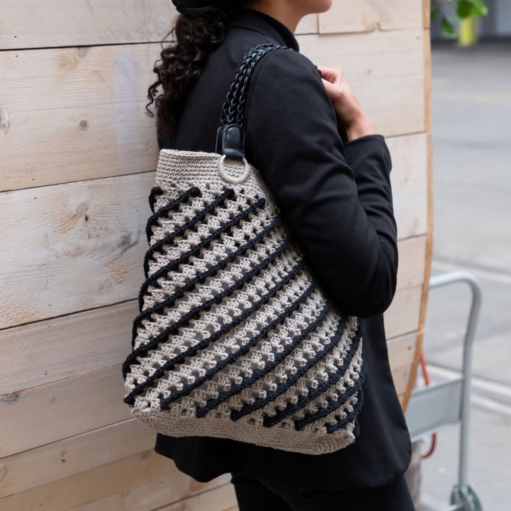 Twisted Tote Bag Crochet Kit