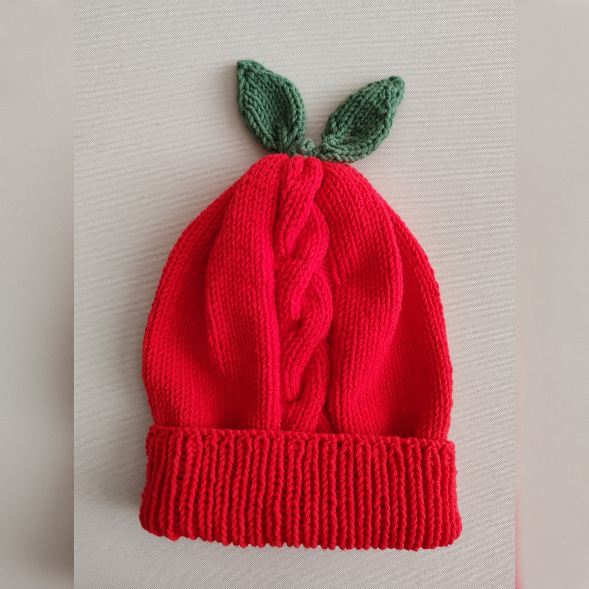 Sweetheart Cable Hat Knitting Pattern